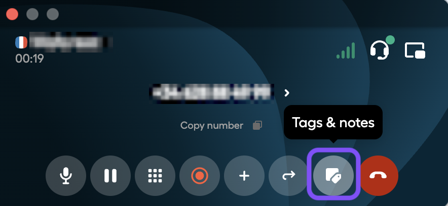 image showing the tag and note button while on a call